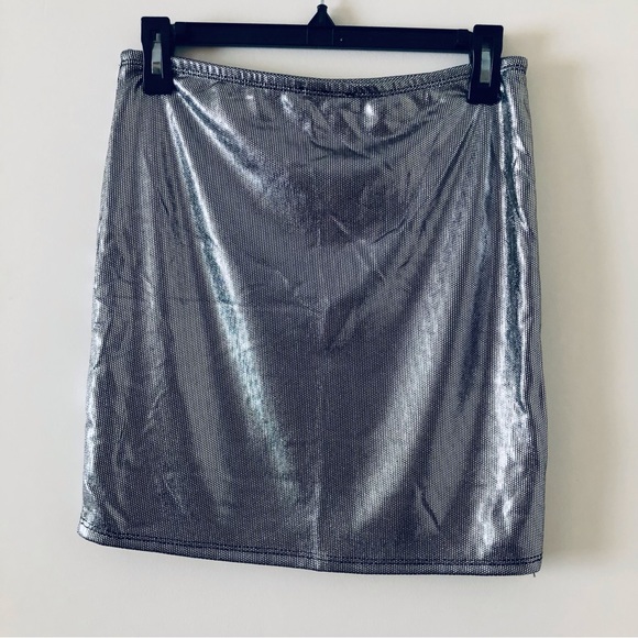 a'gaci Dresses & Skirts - 5 for $25! 💕 Agaci Grey Geo Pattern Skirt